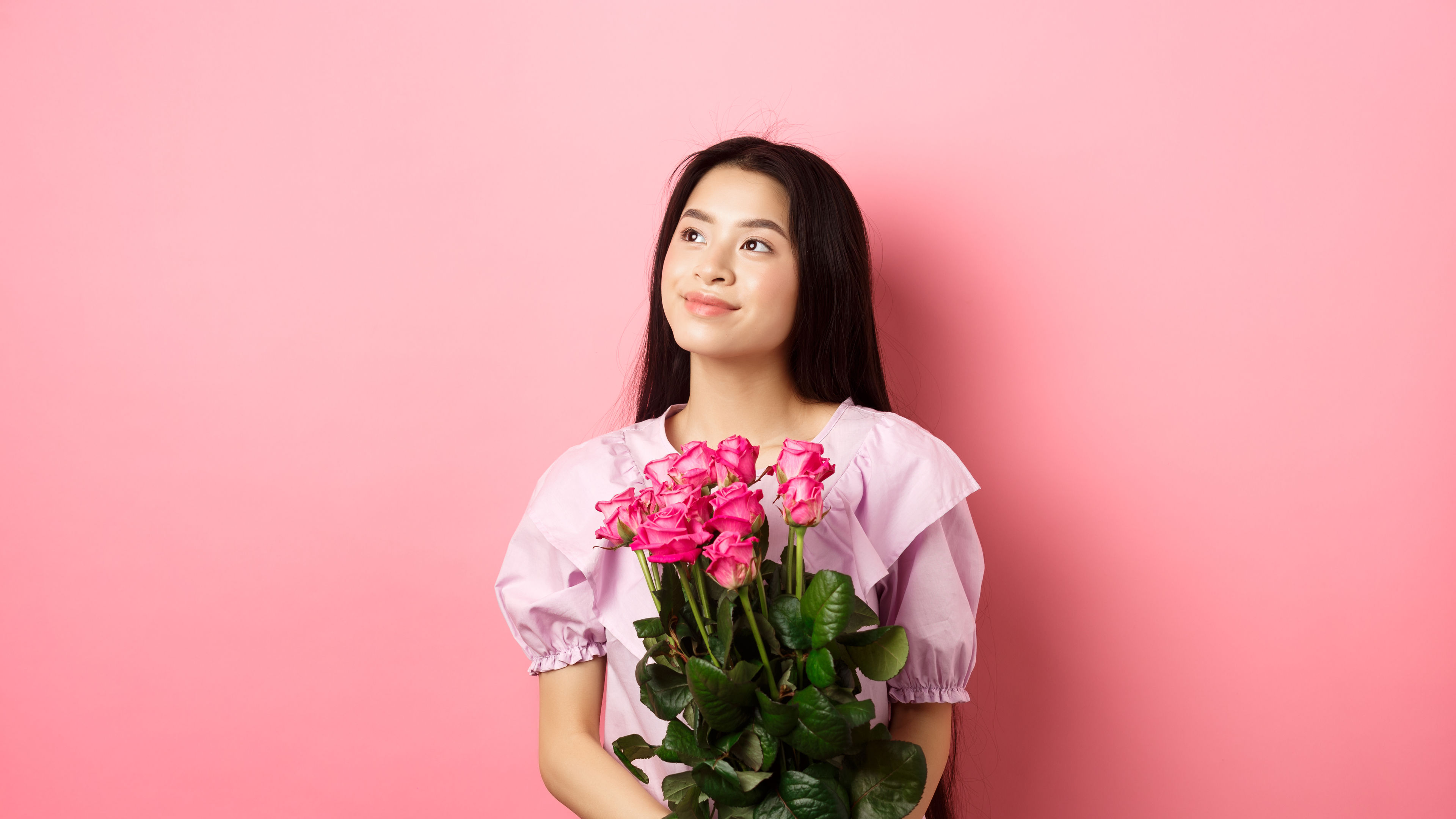 Asian girl with flowers 